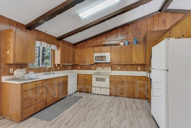 Primary Photo - 2411 Black Falls Trail