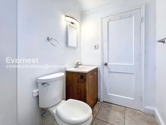 Building Photo - 5215 Muth Ave