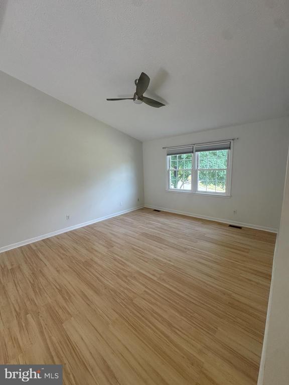 Building Photo - 74 Clarion Dr