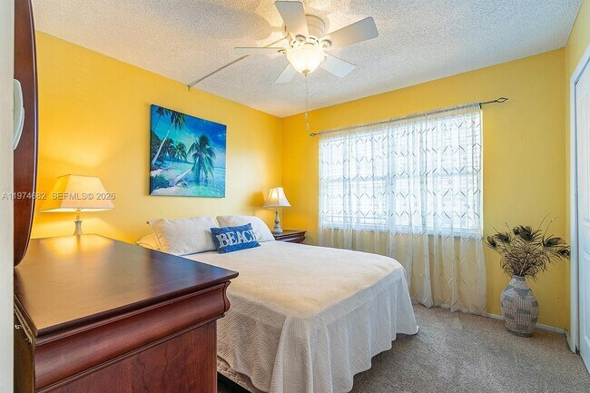 Building Photo - 121 Golden Isles Dr