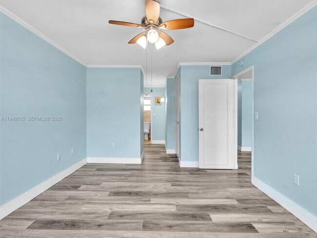 Building Photo - 3600 NE 170th St