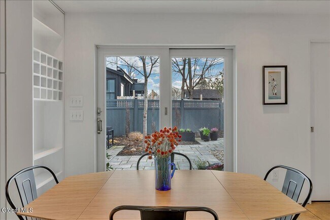 Building Photo - 18 Granite St