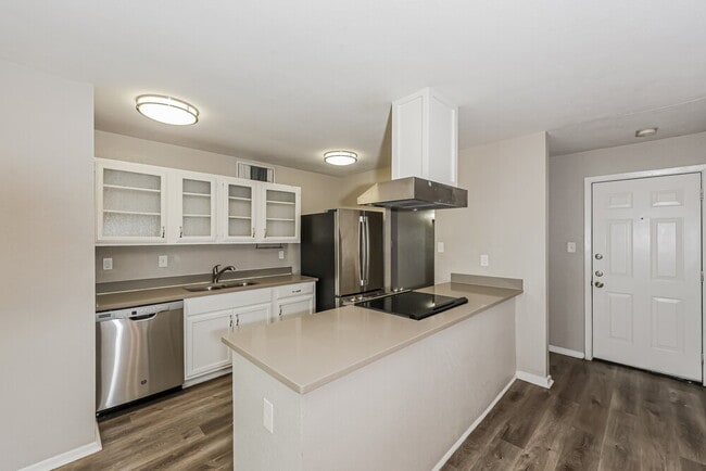 Building Photo - 514 Woodcrest Way