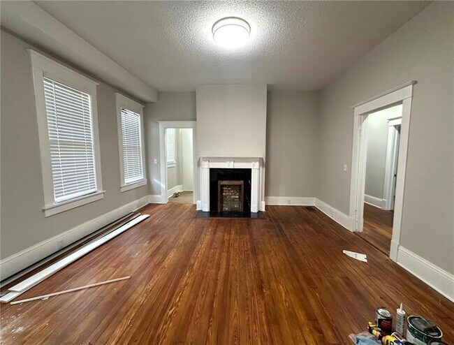 Building Photo - 2676 Cherokee Ave