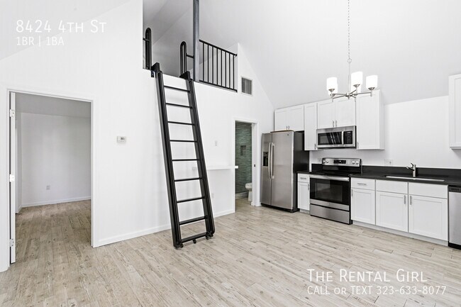 Building Photo - 8424 4th St