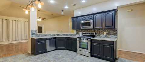 Building Photo - 9934 Goldenglade Dr