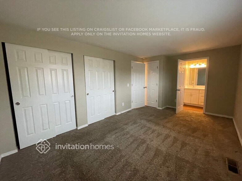 Building Photo - 1216 S 236th Pl