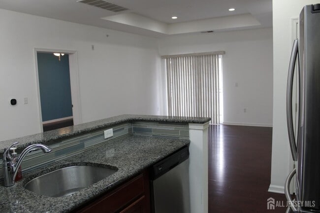 Building Photo - 446 Micali Way