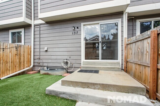 Building Photo - Charming 2BR Townhome in Arvada