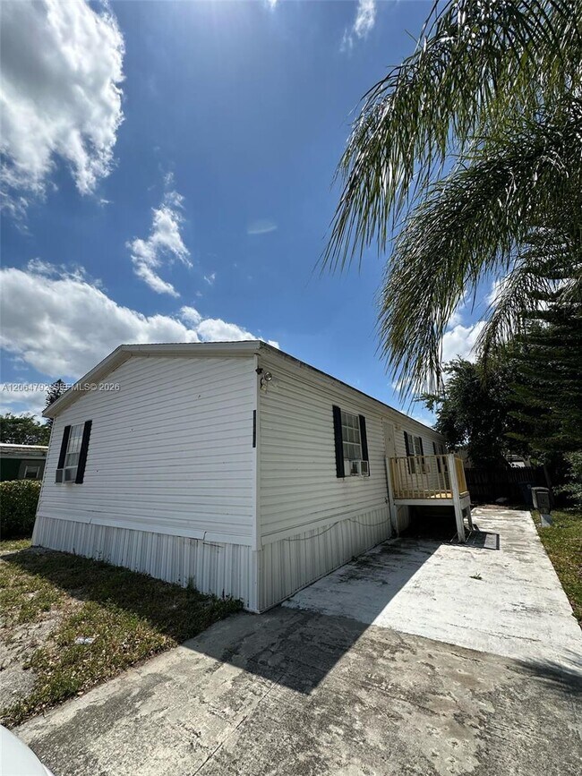 Building Photo - 11832 Leeward Pl