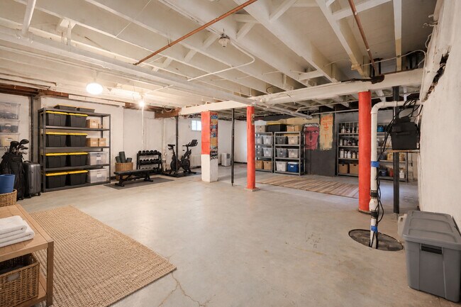 Building Photo - 1623 McGovern Ave