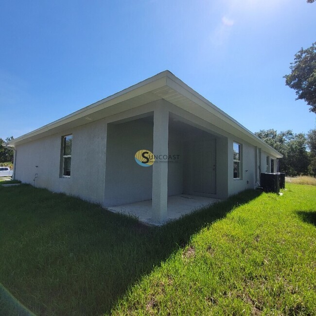 Building Photo - Adorable  2Bd/2Ba Unit in Port Charlotte!