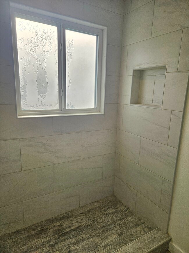 Building Photo - 11220 Wharf Cove Dr