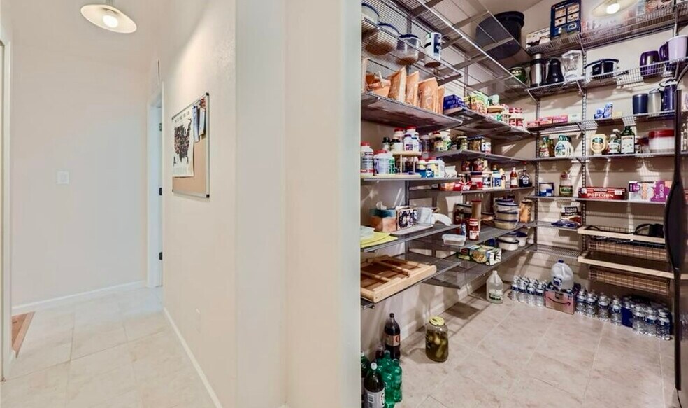 Building Photo - 12683 Fulford Ct