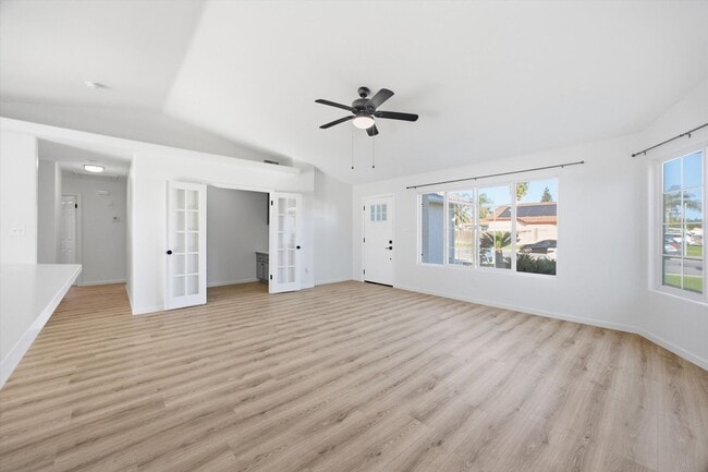 Building Photo - SILVERCREEK BEAUTY !!!