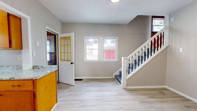 Building Photo - Slavic Village - 4 Bedroom - Single Family Home