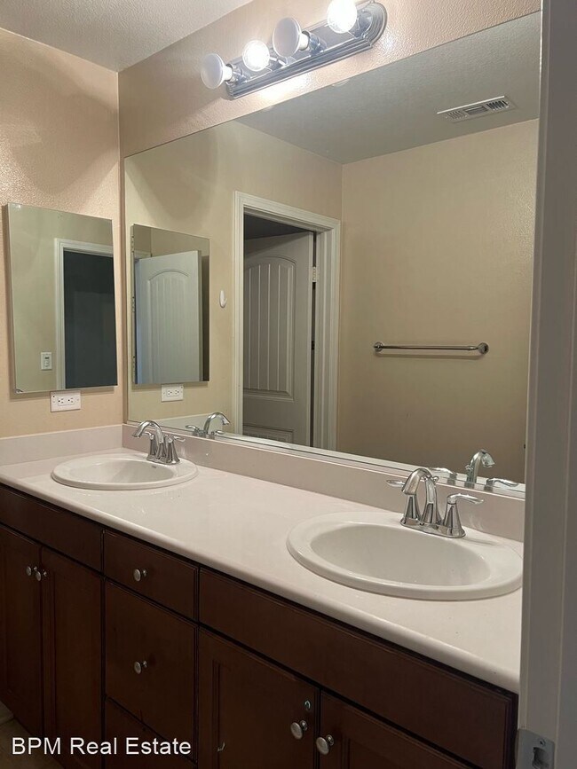 Building Photo - 4 br, 2 bath House - 6904 Trejo Dr