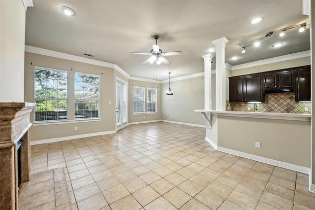 Building Photo - 1008 Colonial Dr