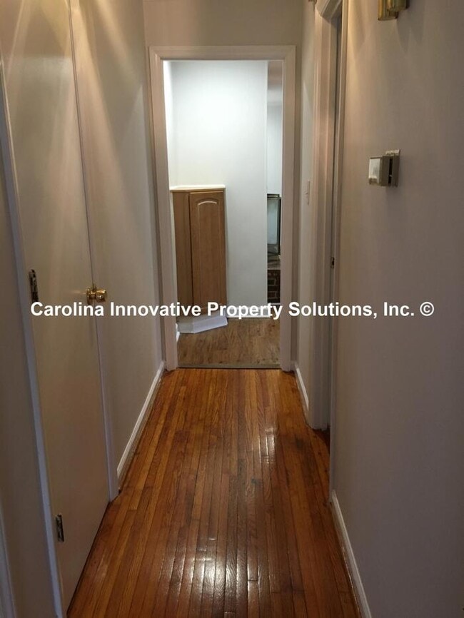 Building Photo - 7622 Helmdale Ave