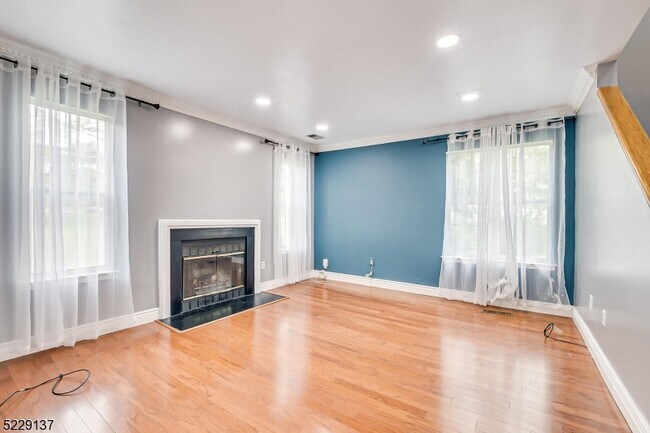 Building Photo - 131 Bonney Ct