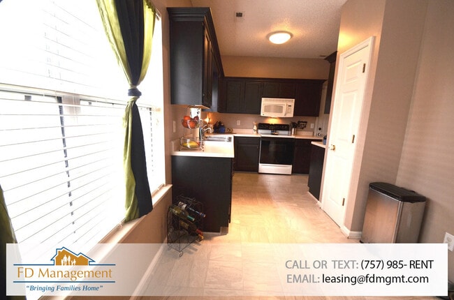 Building Photo - 3 Bedroom in York School District Availabl...