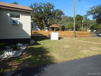 Building Photo - 7170 N Golden Point