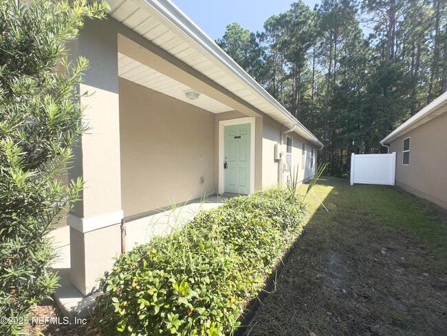 Building Photo - 204 Candlebark Dr