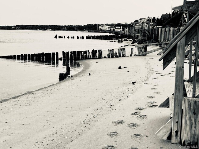 Building Photo - 105 Krause Rd