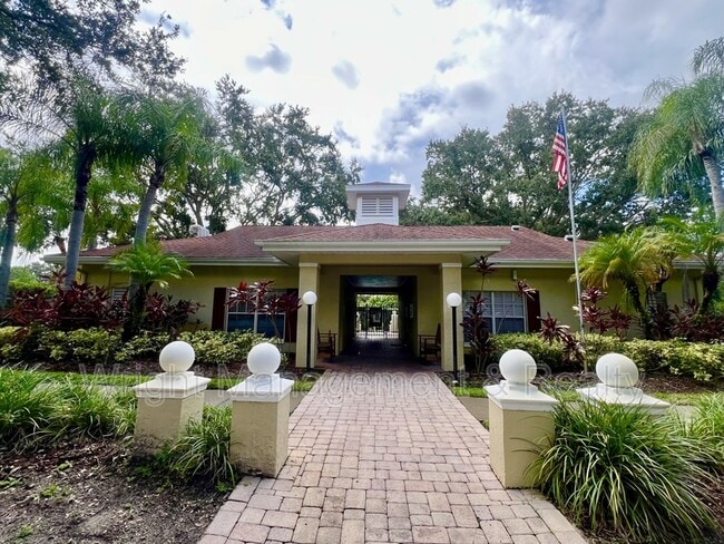 Building Photo - 2690 Coral Landings Blvd