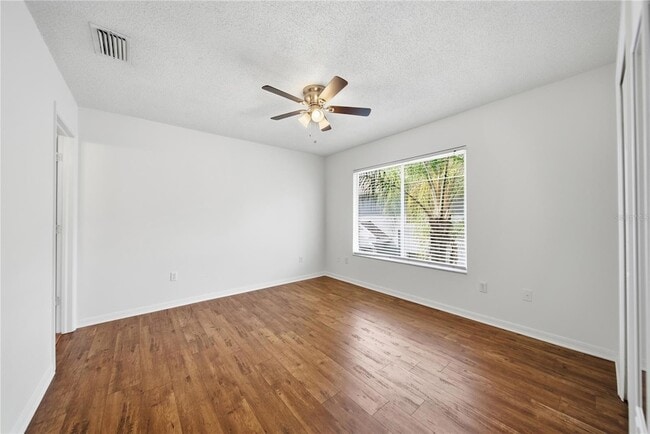 Building Photo - 18117 Paradise Point Dr