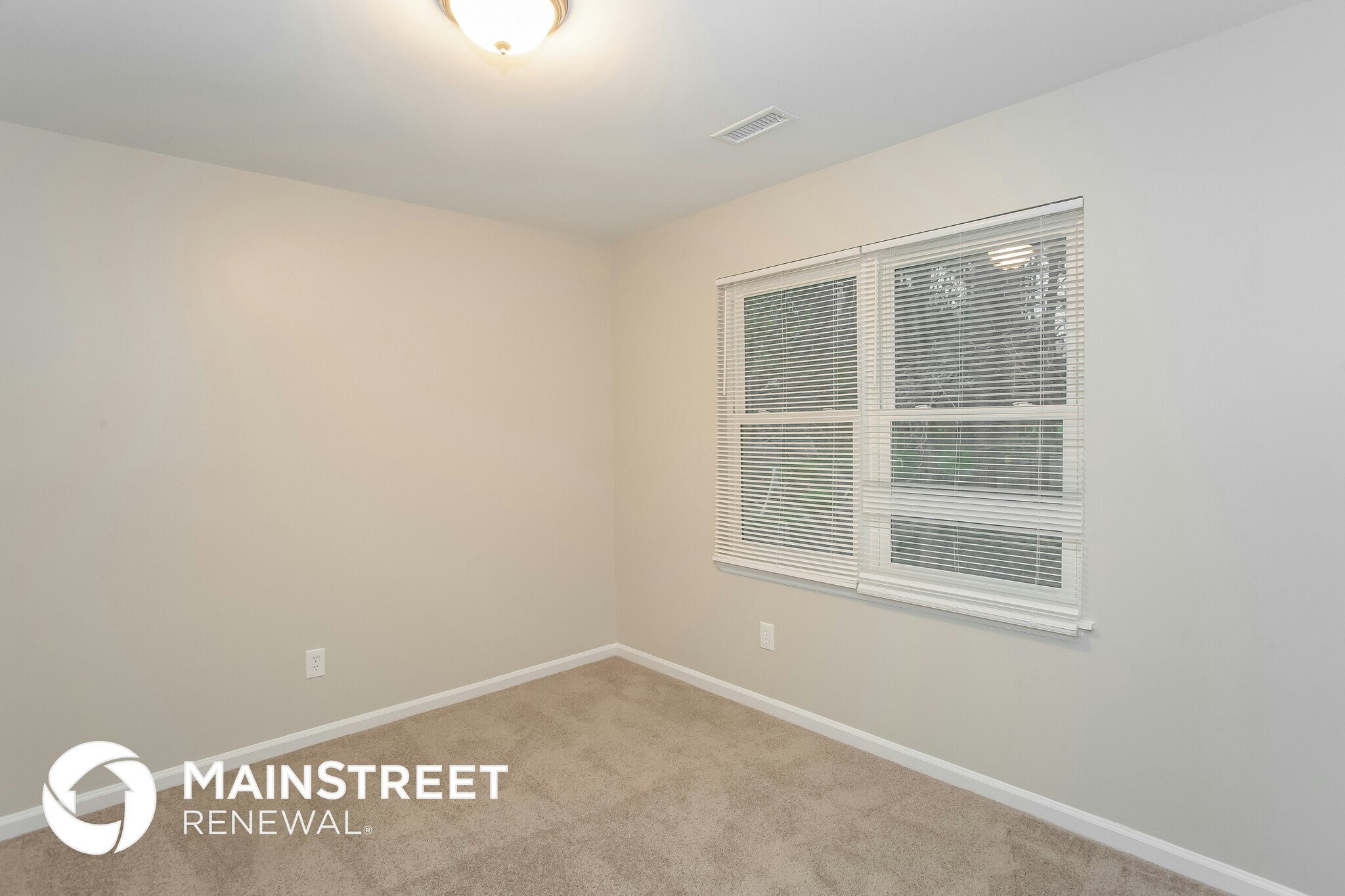 Building Photo - 10321 Roundhouse Cir