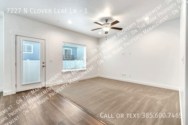 Building Photo - 7227 N Clover Leaf Ln