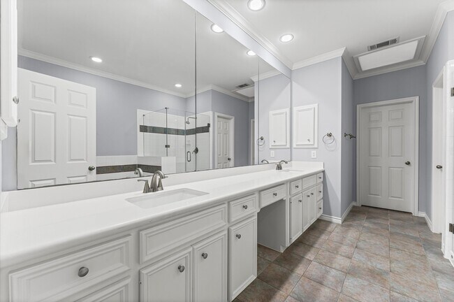 Building Photo - 6839 Staffordshire Blvd