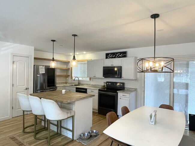 Building Photo - 134 Kilgore St