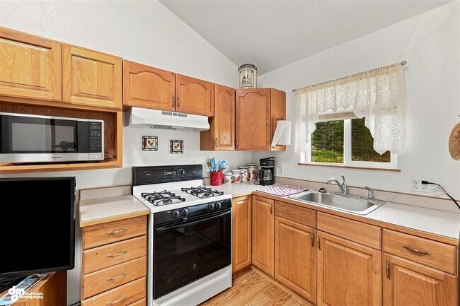 Building Photo - 6830 E Toller Ct