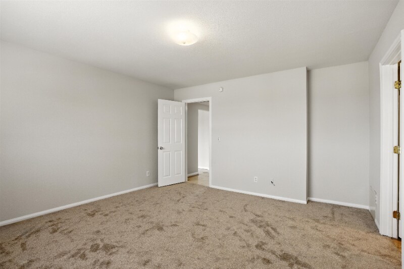 Building Photo - 1152 W 24th St