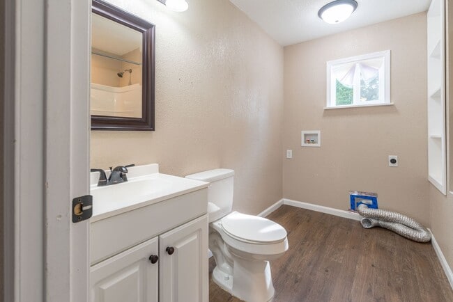 Building Photo - Available April 15!