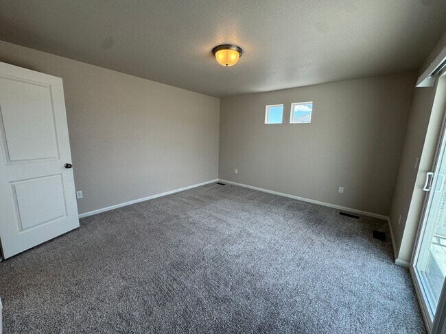 Building Photo - Modern 3-Level Home with Dual Balconies, Open Floor Plan & Bonus Flex Space