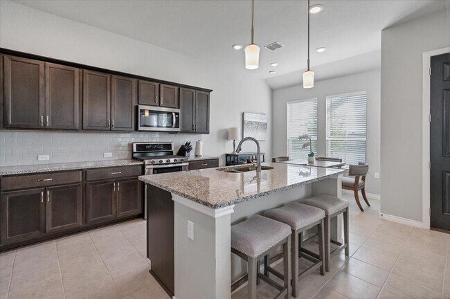 Building Photo - 125 Harborside Dr