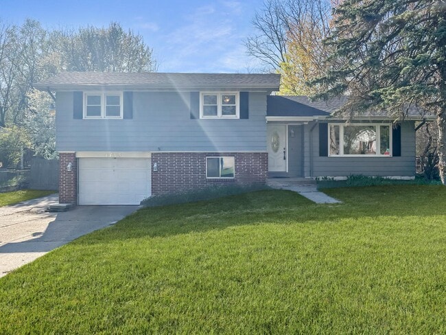 Building Photo - 6643 Buck Creek Ave SW