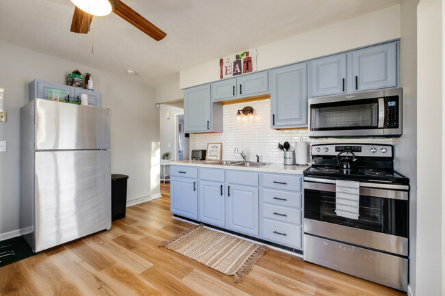 Building Photo - 4544 Erie Ave NW