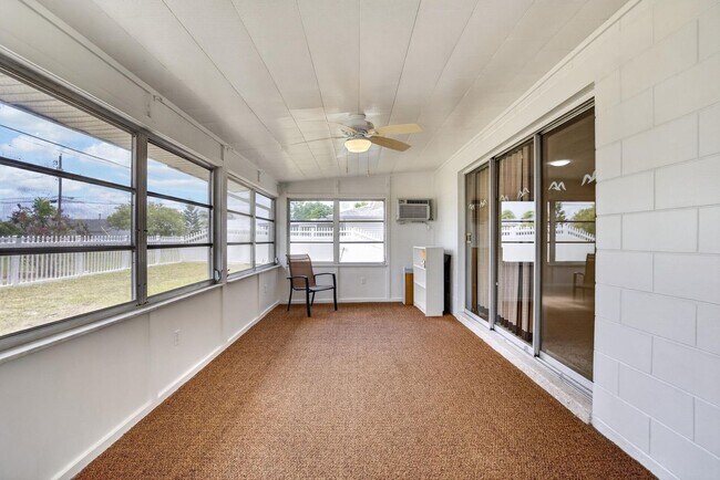 Building Photo - Affordable Sun city Home