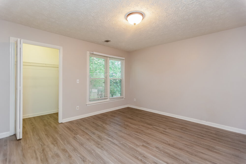 Building Photo - 4805 Shallow Farm Dr NE