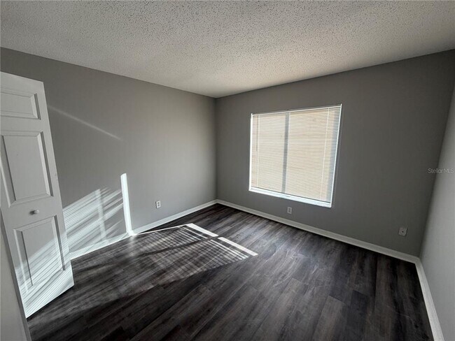 Building Photo - 11701 Brenford Crest Dr