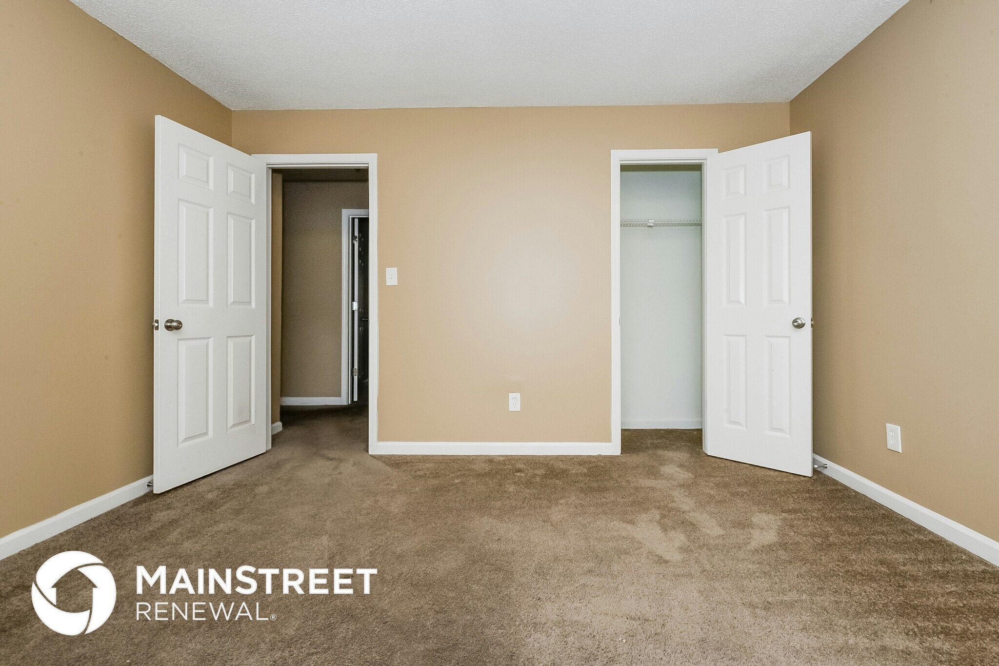 Building Photo - 4300 Riverlake Way