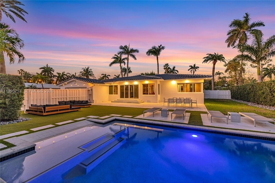 Building Photo - 750 Harrison St