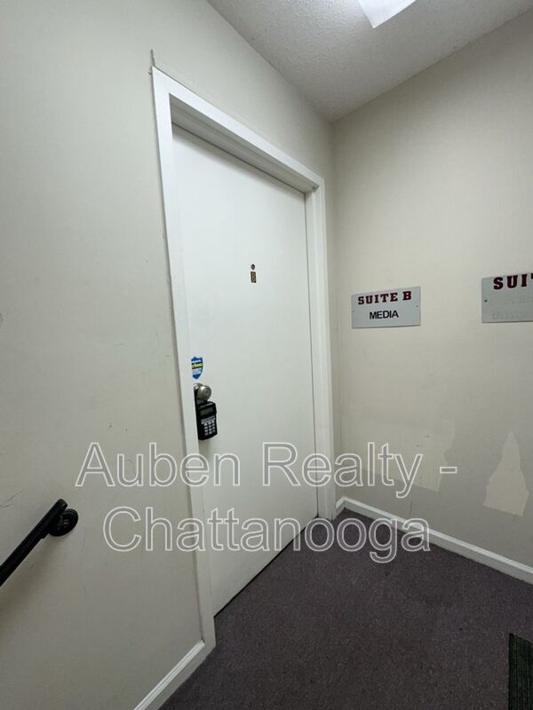 Building Photo - 6741 Ringgold Rd