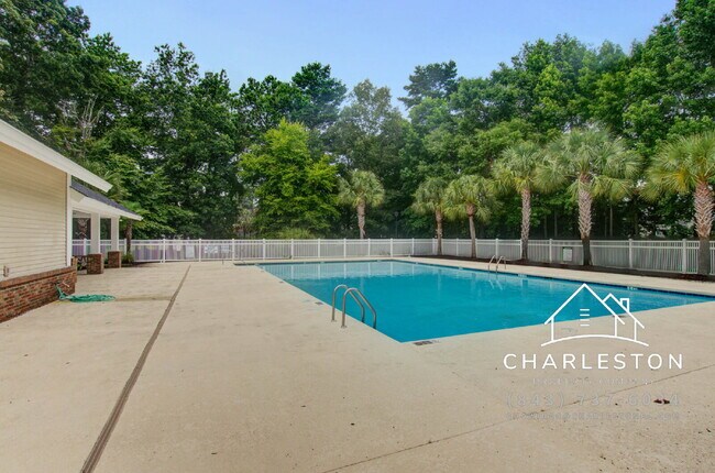 Building Photo - 533 Tribeca Dr