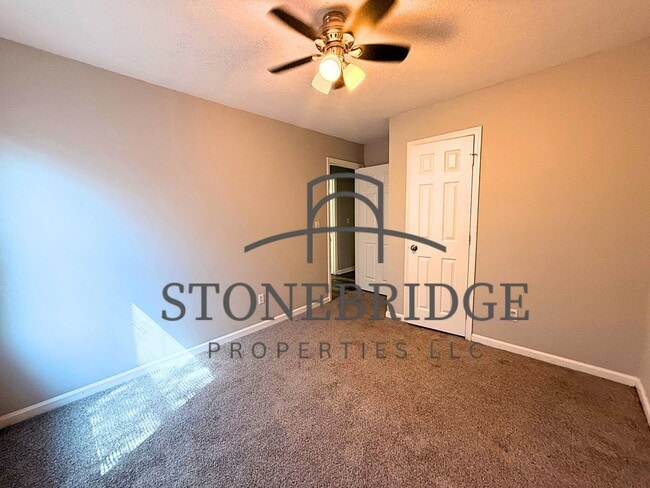 Building Photo - 3 bed, 2 bath home in Helena