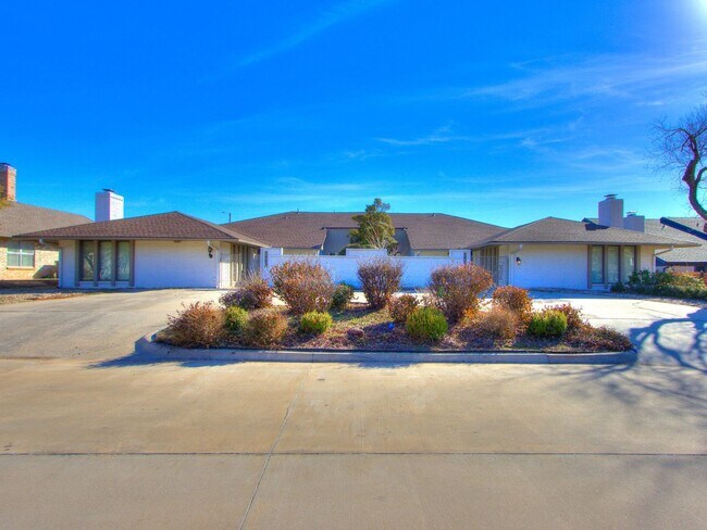 Building Photo - Mid-Term Rental in Glenbrook Addition, Nic...